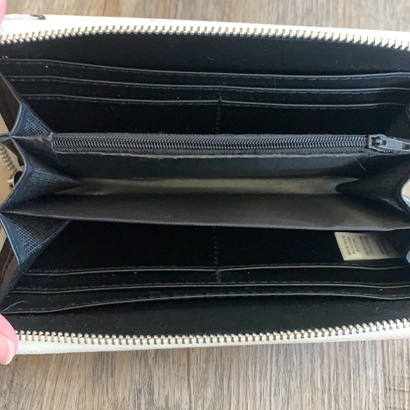 Ardene wallet - Picture 3 of 4